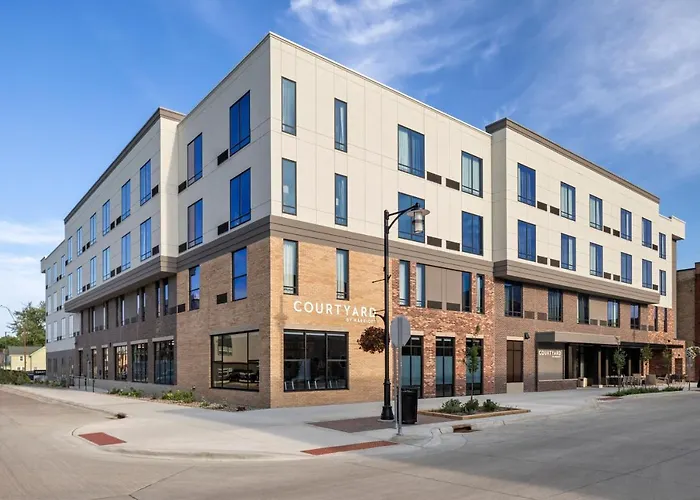 Courtyard By Marriott Owatonna Downtown