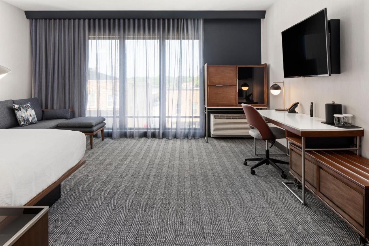 Courtyard By Marriott Downtown Owatonna